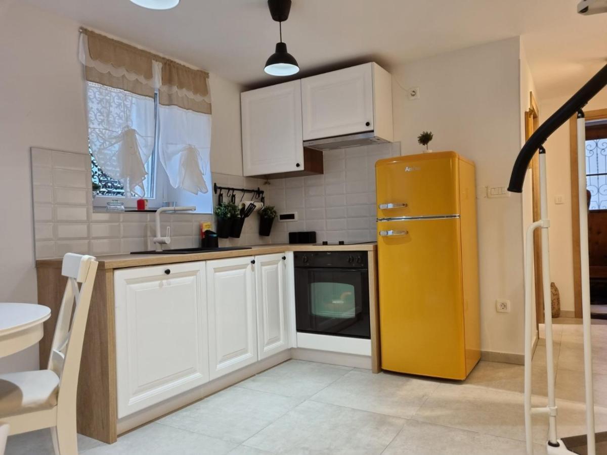 Apartman Ivano Cres Apartment Екстериор снимка